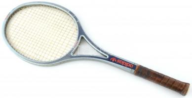 Adidas GTX Pro Ivan Lendl teniszütő, kopott, 68x24 cm