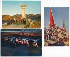 3 db MODERN kínai kommunista propaganda képeslap / 3 modern Chinese Communist propaganda postcards