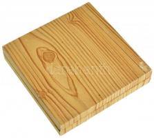 Renner Kálmán (1927-1994) 1977. "Sopron 1277-1977" kétoldalas Br plakett fa tokban (~95mm)...