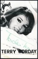 Tordai Teri (1941-) színésznő aláírása az őt ábrázoló fotón