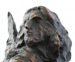 Kárpáti Tamás (1949- ): Angyal. Öntött, patinázott bronz. Jelezve hátoldalon lent: KT. E/A (művészpé...