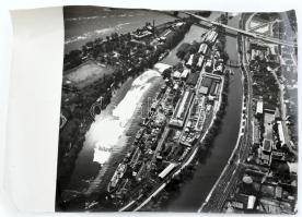 cca 1970 Óbudai hajógyár a Hajógyári szigeten nagy méretű légi fotó, beszakadással, kis sarok hiánnyal 40x27 cm