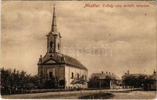 1909 Mezőtúr, Erdődy utca és katolikus templom. Török Ignác kiadása (EK)