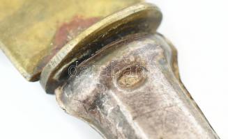 Ezüst (Ag) nyelvű desszertes kés és villa, 6-6 db, kb. br. 275 g, egyik villa sérült és hiányos, kés...