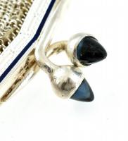 Ezüst(Ag) színházi táska szarvasbőr béléssel, jelzett, kis szemhibával, 15×13 cm, bruttó: 152 g