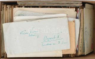 cca 1950-1960 Egy névre szóló levelezés, egy cipősdoboznyi küldemény