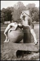 cca 1977 A Vénusz úrnője, Marinkay István (1920-?) veszprémi fotóművész hagyatékából 13 db vintage N...