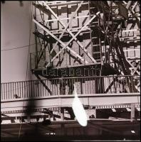 cca 1963 Budapest, épül az Erzsébet híd, 4 db vintage NEGATÍV Fekete György (1904-1990) budapesti fényképész hagyatékából, 6x6 cm