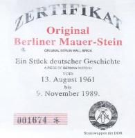 1989 Berlini fal egy darabja, tanúsítvánnyal