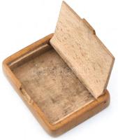 1915 Somorja pirografált fa doboz, 7×9 cm