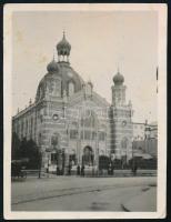 cca 1930 Debrecen, zsinagóga, fotó, 8×6 cm