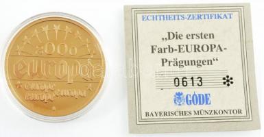2000. "Ausztria (Johann Strauss)" aranyozott Cu-Ni, részben kézzel festett emlékérem"...
