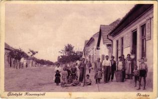 1940 Kisoroszi, Fő utca, üzlet. Janák Vendel felvétele 1930.