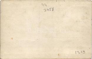 Mezőgazdasági munka cséplőgéppel / Hungarian folklore, agricultural work with threshing machine. pho...