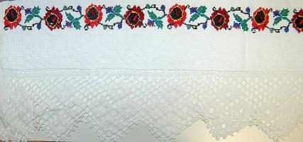 Erdélyi drapéria gyönyörű népi motívumokkal nagy méretben (180x200 cm)