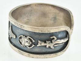 Ezüst (Ag) Egyiptomi motívumos karperec, jelzett, állítható méret, nettó:62,8g