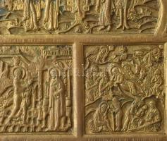 Orosz tetraptichon (4 oldalú fém ikon). Öntött patinázott bronz. 18x42cm. Az első három táblán a lit...