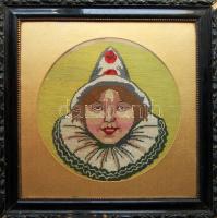 cca 1930 Bohócot ábrázoló gobelin 60x60 cm keretben
