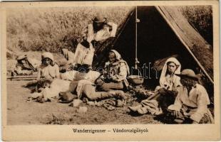 Vándorcigányok. Nr. 437. Kunstanstalt Jos. Drotleff, Hermannstadt, 1917. (Nagyszeben) / Wanderzigeuner / Gypsy camp + Vasutontuli Magyar Szomszédság Sibiu