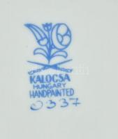 Kalocsai porcelán korsó, kézzel festett, jelzett, kis kopásnyomokkal, m: 17 cm