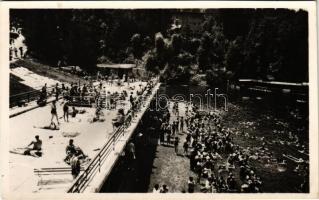 Szováta, Sovata; strand, fürdőzők / beach, bathers