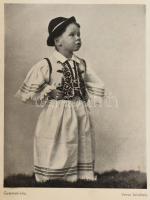 Sevcsik Jenő: A fényképezés. Elméleti és gyakorlati kézikönyv. Bp., 1943. Győző Andor. Fekete-fehér ...