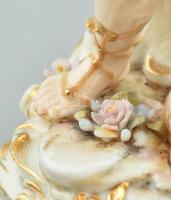 Christian Nonne, Volkstedt: Diana. Kézzel festett porcelán figura, restaurált, apró lepattanások, je...