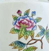 Herendi Viktória mintás váza. Kézzel festett, jelzett, kopásnyomokkal. 16 cm