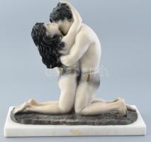 DAdor Mod Pat: Romantikus pár műgyanta szobor. Jelzett, m:27cm
