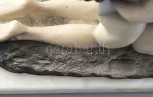 D'Ador Mod Pat: 'Romantikus pár' műgyanta szobor. Jelzett, m:27cm