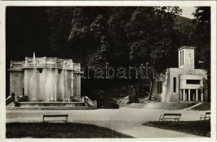 Trencsénteplic, Trencianske Teplice; Svetelná fontána a evang. modlitebna / szökőkút és evangélikus imaház / fountain, Lutheran church