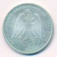 Németország 1999F 10M Ag "Goethe", "1100 éves Weimar" T:1 patina
Germany 1999F ...