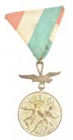 Berán Lajos (1882-1943) 1943. Országos Leventeverseny 1943 II. ezüstözött Br díjérem szalagon (36mm) T:2