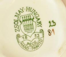 Zsolnay pillangó mintás 6 személyes mokkás készlet. Kézzel festett, jelzett, apró kopásokkal, egyik ...