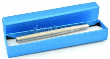 Parker fém töltőtoll, patronnal, működik, kupakján apró karcolásokkal, új díszdobozban, h: 12 cm