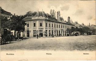 1909 Munkács, Mukacheve, Mukacevo; Bazársor, szövetkezet, Mari, Novák Lajos üzlete, piac / shops, market (kis szakadás / small tear)