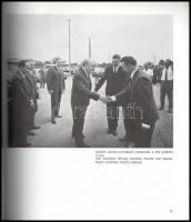 Farkas József-Harmath István: Csopak tája. Bp., 1982, Népművelési Propaganda Iroda. Fekete-fehér és ...