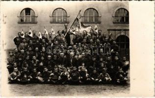 1932 Budapest XIX. Kispesti Áll. polgári fiú iskola 95. sz. Lehel cserkészcsapat. photo - Major Dezső orsz. főtitkárnak címezve