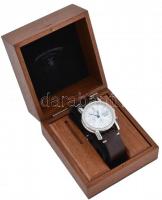 Bogner automata szerkezetű chronográfos férfi karóra, bőr szíjjal, működik, fadobozban, d:37mm