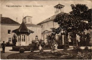 1918 Trencsénteplic, Trencianske Teplice; Kénvíz ivócsarnok. Vasúti levelezőlapárusítás 1504. / spa, drinking hall (EB)