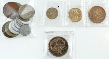 Vegyes: 18db-os japán és malajziai érmetétel T:vegyes Mixed: 18pcs Japanese and Malaysian coin lot C:mixed
