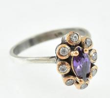 Ezüst(Ag) gyűrű lila és fehér kövekkel, jelzett, méret: 54, bruttó: 3,64 g