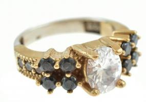 Aranyozott ezüst (Ag) gyűrű és fülbevalópár, jelzett, méret: 57, bruttó: 15,86 g