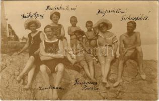Abbazia, Opatija; családi nyaralás, fürdőzők / family holiday, bathing people. Photogr. Atelier Müller Villa Elvire 1913.