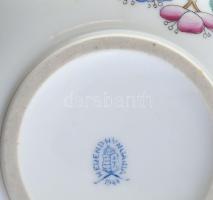 Herendi Viktória mintás porcleán bonbonniere. Kézzel festett, jelzett, rózsán hiányok. d: 12 m