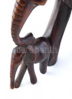 Elefántok. Faragott keményfa szobor. 24x18 cm