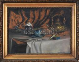 Molnár Z János jelzéssel: Csendélet. Olaj, karton. Dekoratív, sérült fa keretben. 38x50 cm