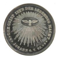Ausztria ~1840. A Szent Bérmálás emlékére kétoldalas Ag emlékérem, eredeti dísztokban, Frühwald tanúsítvánnyal. Szign.: Drentwett (27mm/6,43g) T:PP patina Austria ~1840. Souvenir of Holy Confirmation two-sided Ag medallion in original case, with Frühwald certificate. Sign: Drentwett. SIE EMPFIENGEN DEN HEIL. GEIST. / DER GEIST ISTS DER LEBENDIG MACHT - JOHANN 6. V. 63. (27mm/6,43g) C:PP patina