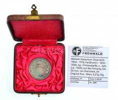 Ausztria ~1840. "A Szent Bérmálás emlékére" kétoldalas Ag emlékérem, eredeti dísztokban, &...