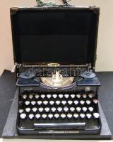 cca 1920 Triumph német írógép eredeti tokkal kiváló állapotban / typewriter in perfect condition